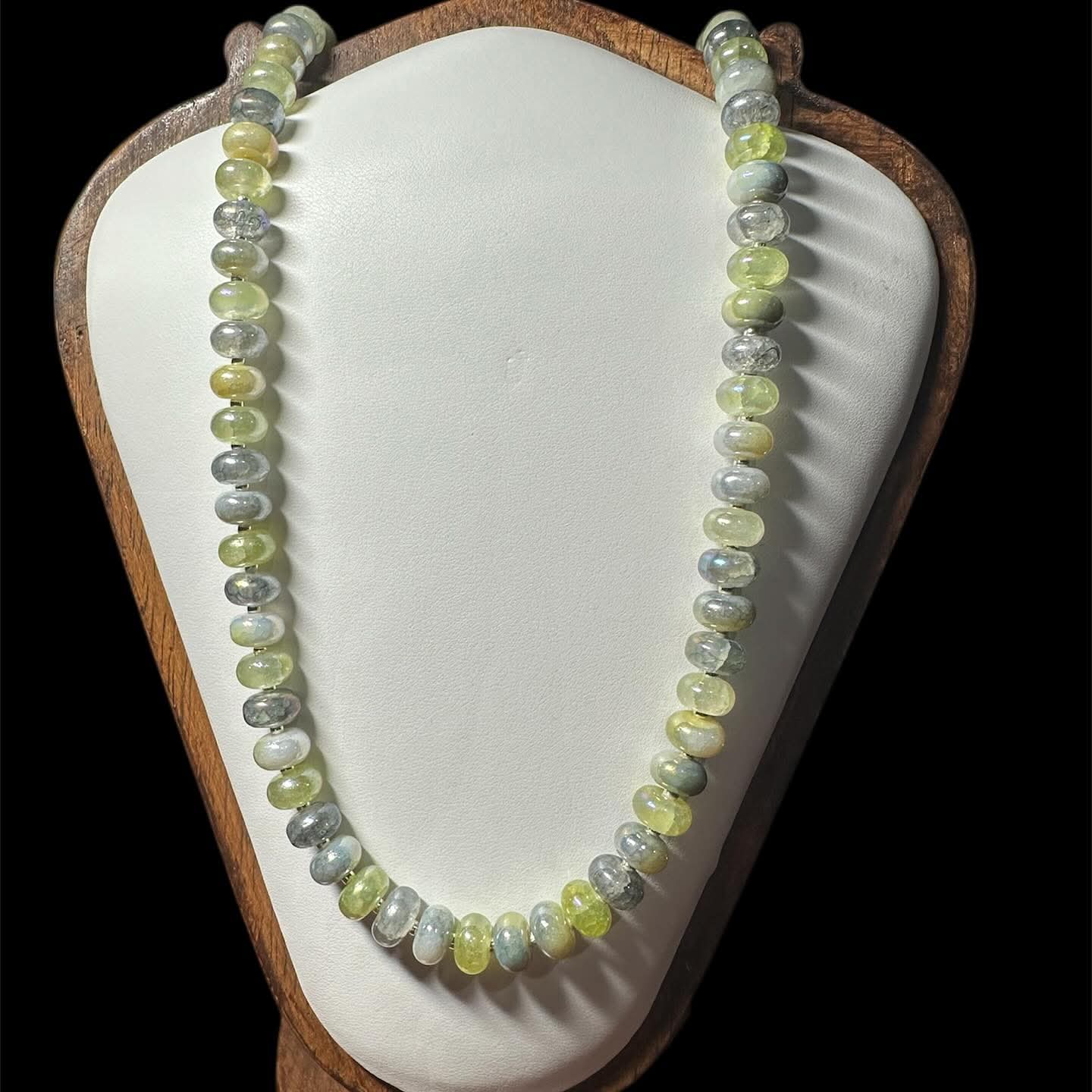 String and Sparkle Bead Making Class